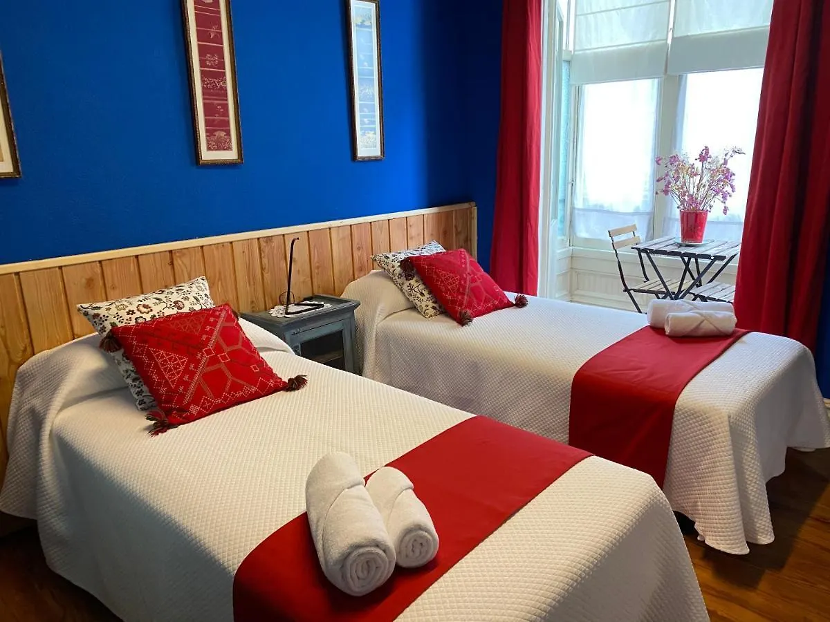 Отель Amplio Apartamento Junto Al Guggenheim Бильбао 0*,  Испания