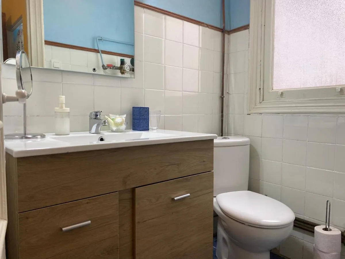Апартаменты Отель Amplio Apartamento Junto Al Guggenheim Бильбао